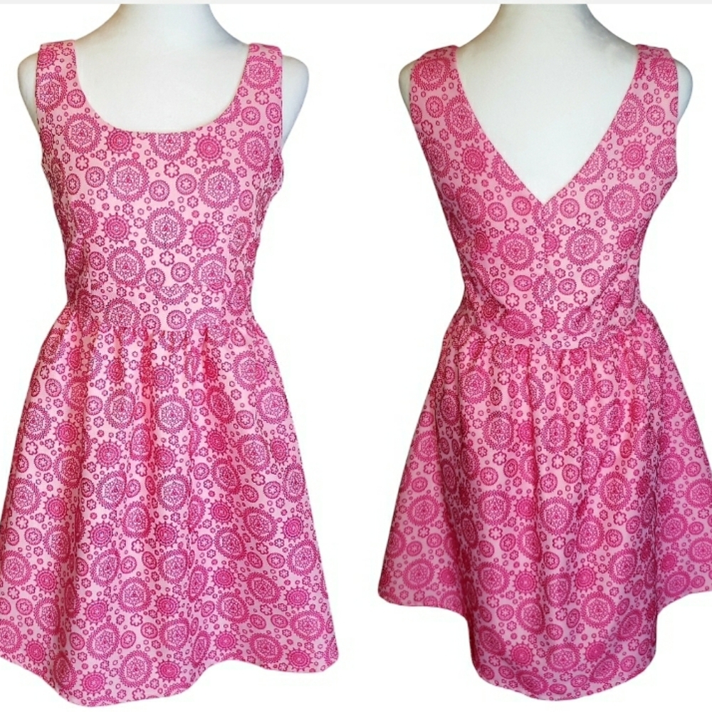 NWOT Hot Pink & Pale Pink Embroidered Sleeveless Dress from Francesca's | Size M